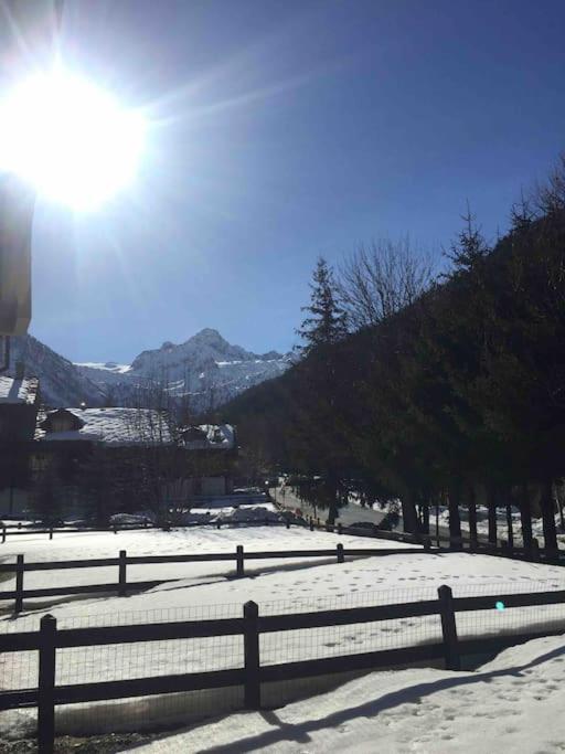 Appartamento Ampio Giardino Adiacente Piste Sci 4/6 Posti Letto La Thuile Exterior photo